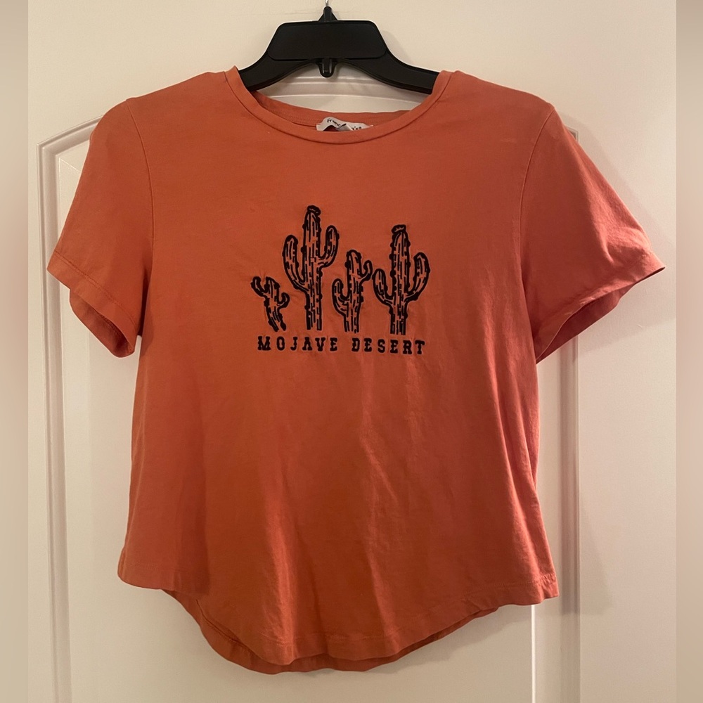 Mojave Desert embroidered tshirt from Francesca’s, size Medium